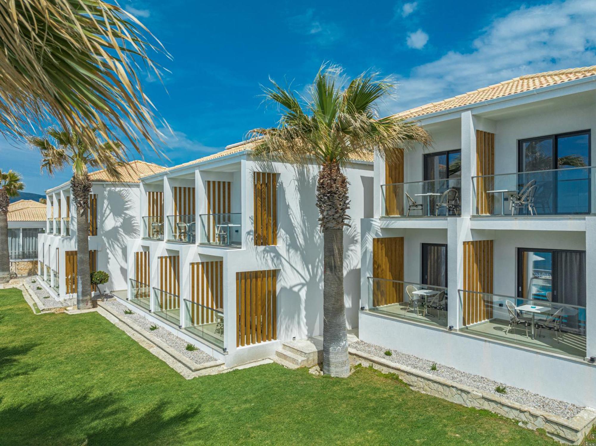 Crystal Beach Hotel Kalamákion 외부 사진